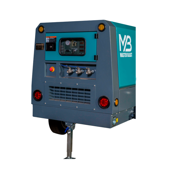 Винтовой дизельный компрессор Master Blast MB-185D-7+AC с осушителем, на шасси