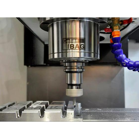 Вертикальный фрезерный обрабатывающий центр DMTG VDF1800